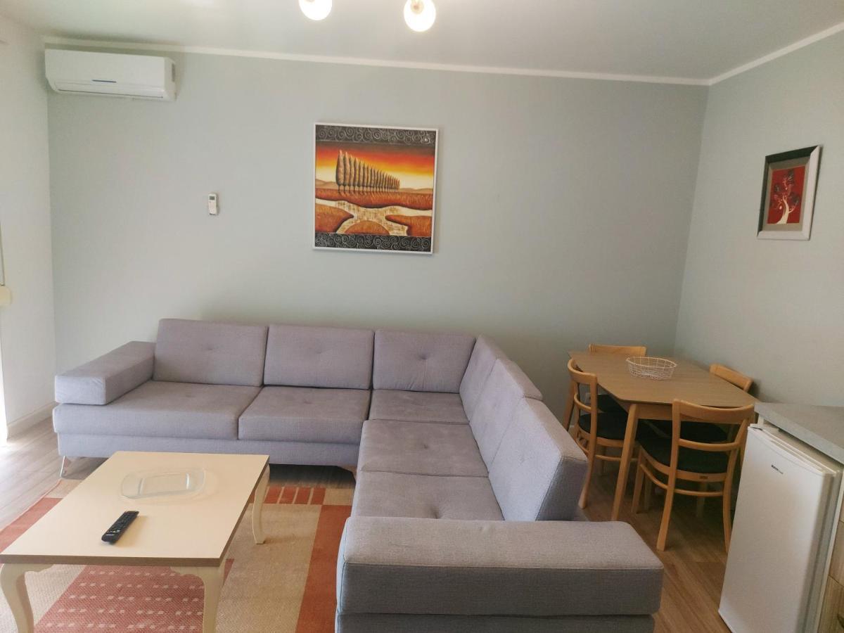 Bral Apartment 6 ดูร์เรส ภายนอก รูปภาพ